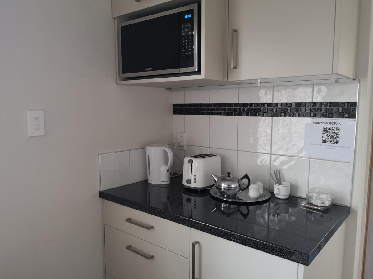 Cheerful 4 Bedroom Holiday Home Rotorua Luaran gambar