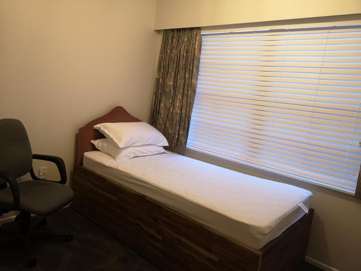 Cheerful 4 Bedroom Holiday Home Rotorua Luaran gambar