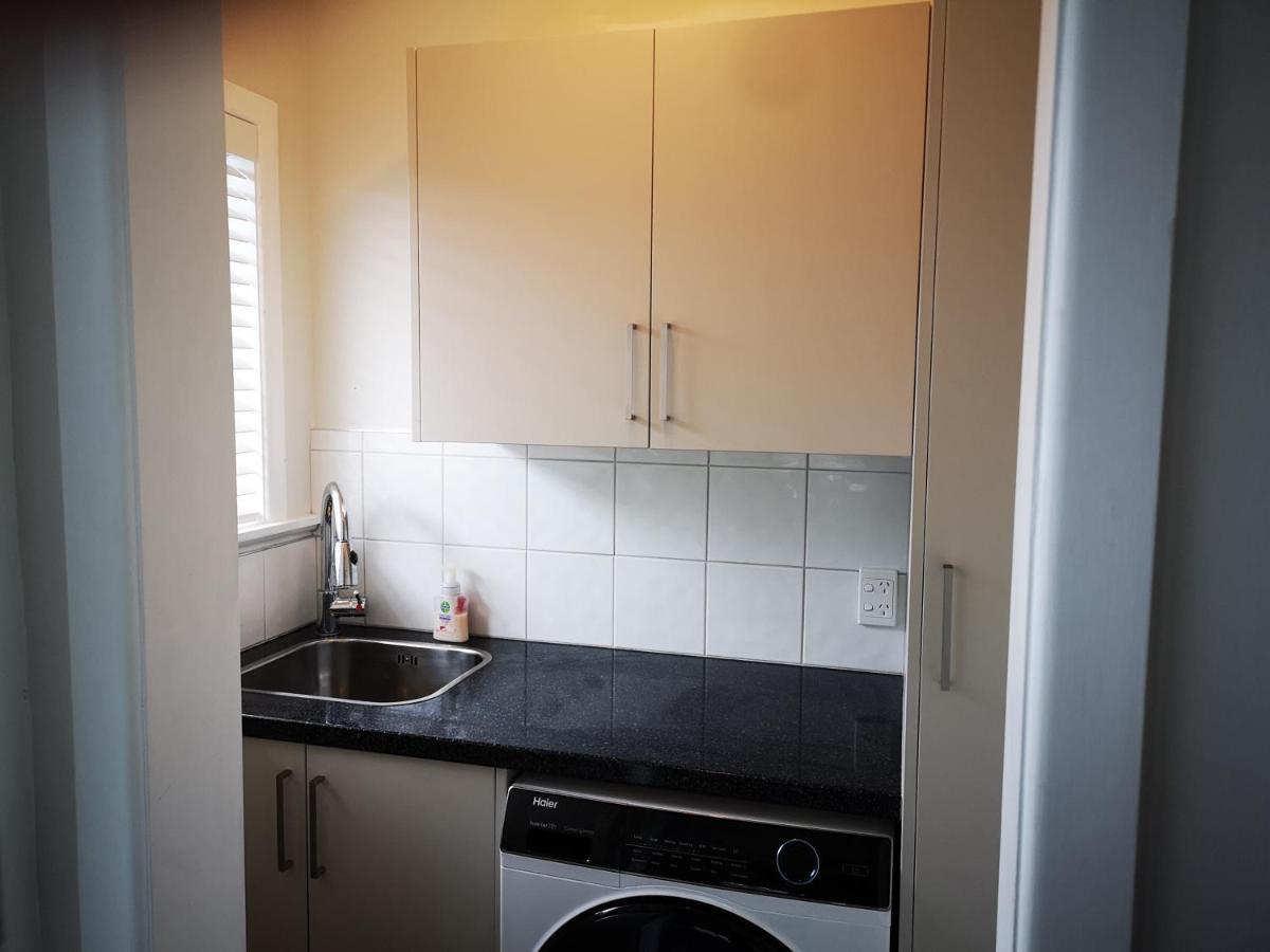 Cheerful 4 Bedroom Holiday Home Rotorua Luaran gambar