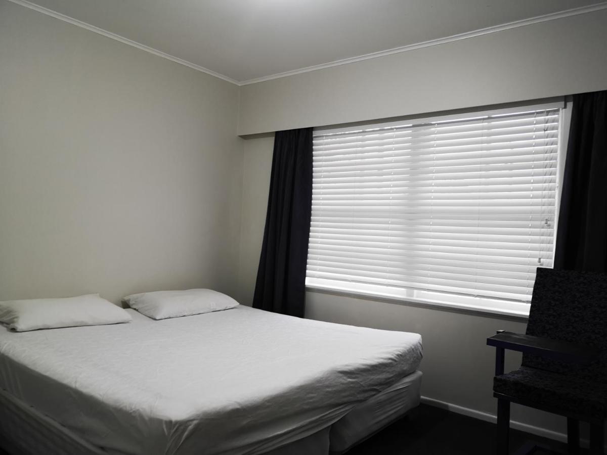 Cheerful 4 Bedroom Holiday Home Rotorua Luaran gambar